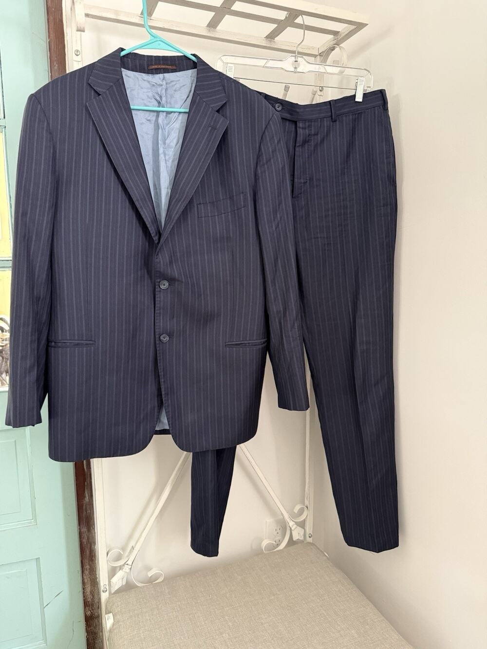 J. Hilburn men’s suit navy blue Ing. Loro piana vs 43R wool